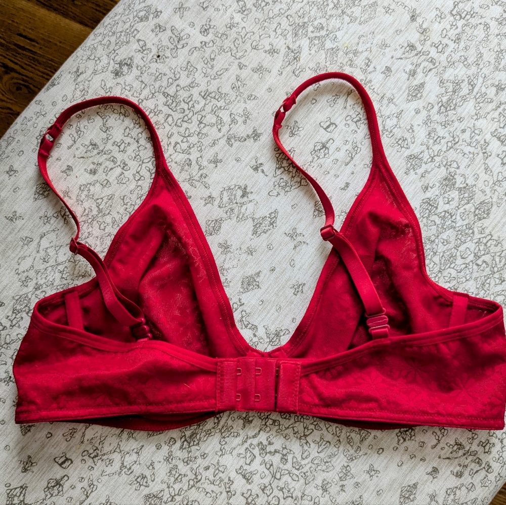 GAP Convertible Bra - Picture 3 of 7